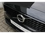 Volvo S60 B3 Mild Hybrid R-Design | Harman Kardon audio | Verwarmbare voorstoelen | DAB | Elektrisch verstelbare bestuurdersstoel met geheugenfunctie.