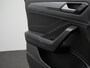 Volkswagen T-Roc 1.5 TSI 150 pk DSG Style | Trekhaak | Navigatie | Stoelverwarming | Parkeersensoren voor/achter | Adaptive Cruise