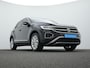 Volkswagen T-Roc 1.5 TSI 150 pk DSG Style | Trekhaak | Navigatie | Stoelverwarming | Parkeersensoren voor/achter | Adaptive Cruise