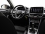 Volkswagen T-Roc 1.5 TSI 150 pk DSG Style | Trekhaak | Navigatie | Stoelverwarming | Parkeersensoren voor/achter | Adaptive Cruise