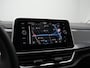Volkswagen T-Roc 1.5 TSI 150 pk DSG Style | Trekhaak | Navigatie | Stoelverwarming | Parkeersensoren voor/achter | Adaptive Cruise