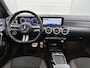 Mercedes-Benz A-klasse 250 e AMG Limousine | Panorama Schuif/kanteldak | Night Pakket | Stuurverwarming| Stoelverwarming | | Sfeerverlichting | Spiegel Pakket | Parkeer Pakket Inclusief 24 maanden MB Certified garantie voor Europa.