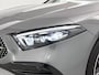 Mercedes-Benz A-klasse 250 e AMG Limousine | Panorama Schuif/kanteldak | Night Pakket | Stuurverwarming| Stoelverwarming | | Sfeerverlichting | Spiegel Pakket | Parkeer Pakket Inclusief 24 maanden MB Certified garantie voor Europa.