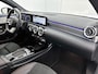 Mercedes-Benz A-klasse 250 e AMG Limousine | Panorama Schuif/kanteldak | Night Pakket | Stuurverwarming| Stoelverwarming | | Sfeerverlichting | Spiegel Pakket | Parkeer Pakket Inclusief 24 maanden MB Certified garantie voor Europa.