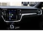 Volvo V60 T6 Plug-in hybrid AWD Plus Dark | Rondomzicht Camera | Semi Electrische trekhaak | Electronic Climate Control | Adaptieve Cruise Control | Parkeersensoren | Rijstrooksensor Met Correctie | Navigatiesysteem | Verwarmbare Voorstoelen | Verwarmbaar Stuurwiel | Keyless Entry |