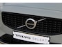 Volvo V60 T6 Plug-in hybrid AWD Plus Dark | Rondomzicht Camera | Semi Electrische trekhaak | Electronic Climate Control | Adaptieve Cruise Control | Parkeersensoren | Rijstrooksensor Met Correctie | Navigatiesysteem | Verwarmbare Voorstoelen | Verwarmbaar Stuurwiel | Keyless Entry |