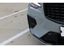 Volvo V60 T6 Plug-in hybrid AWD Plus Dark | Rondomzicht Camera | Semi Electrische trekhaak | Electronic Climate Control | Adaptieve Cruise Control | Parkeersensoren | Rijstrooksensor Met Correctie | Navigatiesysteem | Verwarmbare Voorstoelen | Verwarmbaar Stuurwiel | Keyless Entry |