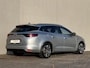 Renault Megane E-Tech Estate 1.6 Plug-In Hybrid 160 Techno / Dealer onderhouden / EAER 51 km / Navigatie / HUD / Stuur- en stoelverwarming / Apple Carplay Android / 17" LM wielen / Camera / Parkeerassistent /