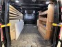 Ford Transit Custom 300 2.0 TDCI L2H1 Limited | Navigatie/Android/Apple Carplay | Trekhaak | Laadruimte Inrichting | Lichtmetalen 16" | Parkeersensoren Voor en Achter | Cruise Control | Airco |