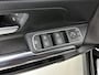Mercedes-Benz GLA 200 Automaat Luxury Line | Trekhaak | Parkeer Pakket | Stoelverwarming | Spiegel pakket |  High-performance led-koplampen | Inclusief 24 maanden Mercedes-Benz Certified garantie voor Europa.