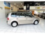 Volkswagen Touran 1.6 TDI Trendl.BlueM Bovag Garantie 1e eigenaar