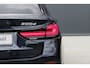 BMW 5-Serie Touring 530d M-Sport - Trekhaak - Pano - Laser - HUD - 360 Camera - Keyless - Sportstoelen - H&K - Fabrieksgarantie - Rijklaar