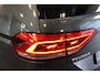 Volkswagen Touran 1.5 TSI Highline Business R Navigatie Full-led Adaptive-Cruise