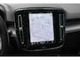 Volvo EX40 Single Motor Extended Range Plus 82 kWh | Adaptieve Cruise Control| Blind Spot| Parkeer Camera| Park Assist voor en Achter|19"Lichtmetalen velgen| Semi elektrische Trekhaak| Warmte pomp | Dawn Interieur |