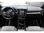 Volvo EX40 Single Motor Extended Range Plus 82 kWh | Adaptieve Cruise Control| Blind Spot| Parkeer Camera| Park Assist voor en Achter|19"Lichtmetalen velgen| Semi elektrische Trekhaak| Warmte pomp | Dawn Interieur |