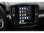 Volvo EX40 Single Motor Extended Range Plus 82 kWh | Adaptieve Cruise Control| Blind Spot| Parkeer Camera| Park Assist voor en Achter|19"Lichtmetalen velgen| Semi elektrische Trekhaak| Warmte pomp | Dawn Interieur |