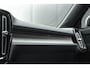 Volvo EX40 Single Motor Extended Range Plus 82 kWh | Adaptieve Cruise Control| Blind Spot| Parkeer Camera| Park Assist voor en Achter|19"Lichtmetalen velgen| Semi elektrische Trekhaak| Warmte pomp | Dawn Interieur |