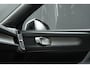 Volvo EX40 Single Motor Extended Range Plus 82 kWh | Adaptieve Cruise Control| Blind Spot| Parkeer Camera| Park Assist voor en Achter|19"Lichtmetalen velgen| Semi elektrische Trekhaak| Warmte pomp | Dawn Interieur |