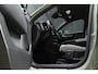 Volvo EX40 Single Motor Extended Range Plus 82 kWh | Adaptieve Cruise Control| Blind Spot| Parkeer Camera| Park Assist voor en Achter|19"Lichtmetalen velgen| Semi elektrische Trekhaak| Warmte pomp | Dawn Interieur |