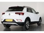 Volkswagen T-Roc 1.0 TSI Move / LED / Navi / CarPlay / DAB+ / 4S Banden