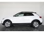 Volkswagen T-Roc 1.0 TSI Move / LED / Navi / CarPlay / DAB+ / 4S Banden