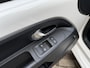 Volkswagen Up! 1.0 MOVE UP! 5 DEURS *!* AIRCO/ NAVIGATIE/ 91 DKM *!*