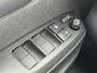 Toyota Yaris 1.5 Hybrid LAUNCH EDITION TREKHAAK HEAD-UP NAVI PARK-SENSOREN STOELVERW BLIND SPOT 17'' LM-VELGEN CAMERA AD-CRUISE KEYLESS PRIVACY GLASS