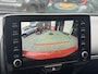 Toyota Yaris 1.5 Hybrid LAUNCH EDITION TREKHAAK HEAD-UP NAVI PARK-SENSOREN STOELVERW BLIND SPOT 17'' LM-VELGEN CAMERA AD-CRUISE KEYLESS PRIVACY GLASS