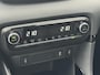 Toyota Yaris 1.5 Hybrid LAUNCH EDITION TREKHAAK HEAD-UP NAVI PARK-SENSOREN STOELVERW BLIND SPOT 17'' LM-VELGEN CAMERA AD-CRUISE KEYLESS PRIVACY GLASS