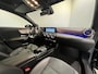 Mercedes-Benz CLA 200 Business Solution AMG | Navigatie | LM Velgen 18" | Voorstoelen Verwarmd | Elektrisch Glazen Panoramadak | PDC Voor en Achter + Achteruitrijcamera |