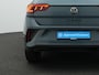 Volkswagen T-Roc 1.5 TSI 150 pk DSG R-Line | Panoramadak | IQ Light | Sportstoelen | Park Assist | Adaptive Cruise | 18 inch