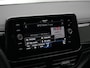 Volkswagen T-Roc 1.5 TSI 150 pk DSG R-Line | Panoramadak | IQ Light | Sportstoelen | Park Assist | Adaptive Cruise | 18 inch