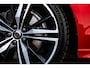Volvo S60 2.0 T5 Intro Edition Panoramadak - Head up - elektrisch verstelbare/verwarmde stoelen - Standverwarming - Stuurwielverwarming - Harman Kardon - Verwarmbare voorruit - 4 Zone Electronic Climate Control -