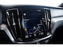 Volvo S60 2.0 T5 Intro Edition Panoramadak - Head up - elektrisch verstelbare/verwarmde stoelen - Standverwarming - Stuurwielverwarming - Harman Kardon - Verwarmbare voorruit - 4 Zone Electronic Climate Control -