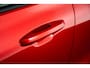 Volvo S60 2.0 T5 Intro Edition Panoramadak - Head up - elektrisch verstelbare/verwarmde stoelen - Standverwarming - Stuurwielverwarming - Harman Kardon - Verwarmbare voorruit - 4 Zone Electronic Climate Control -