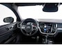 Volvo S60 2.0 T5 Intro Edition Panoramadak - Head up - elektrisch verstelbare/verwarmde stoelen - Standverwarming - Stuurwielverwarming - Harman Kardon - Verwarmbare voorruit - 4 Zone Electronic Climate Control -