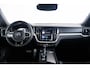 Volvo S60 2.0 T5 Intro Edition Panoramadak - Head up - elektrisch verstelbare/verwarmde stoelen - Standverwarming - Stuurwielverwarming - Harman Kardon - Verwarmbare voorruit - 4 Zone Electronic Climate Control -