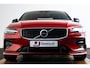 Volvo S60 2.0 T5 Intro Edition Panoramadak - Head up - elektrisch verstelbare/verwarmde stoelen - Standverwarming - Stuurwielverwarming - Harman Kardon - Verwarmbare voorruit - 4 Zone Electronic Climate Control -