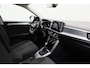 Volkswagen T-Roc 1.5 TSI 150 pk DSG Life | Trekhaak | Stoelverwarming | Carplay | Parkeersensoren voor/achter | Adaptive Cruise