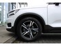 Volvo XC40 T3 Automaat R-Design | Adapt. Cruise | El. Trekhaak | Park assist V+A | Draadloze telefoonlader