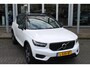 Volvo XC40 T3 Automaat R-Design | Adapt. Cruise | El. Trekhaak | Park assist V+A | Draadloze telefoonlader