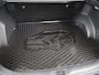 Toyota RAV4 2.5 HYBRID AWD BI-TONE + TREKHAAK | CARPLAY | CAMERA | STUUR/STOELVERWARMING