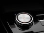 MG 4 MG4 64 kWh Luxury AUTOMAAT | CAMERA | NAVIGATIE | APPLE CARPLAY | HALF STOF-LEDEREN BEKLEDING | WINTERPAKKET | ELEKTRISCHE STOEL |