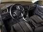 Volkswagen T-Roc 1.5 TSI Sport / 150pk / Stoel en stuur verwarming / Keyless / Virtual cockpit / Dodehoek herkenning /
