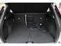 Volvo EX40 Single Motor Extended Range Ultra 82 kWh | Silver Dawn Metallic | Panoramadak | Semi Elek. trekhaak | 360° camera | Verwarmbare voorstoelen | Verwarmbaar stuurwiel | BLIS | Elek. Bed. voorstoel met Memory | Google-Maps navigatie | Adapt. Cruise Control | Harman Kardon audio | Glazen pook