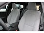 Volvo EX40 Single Motor Extended Range Ultra 82 kWh | Silver Dawn Metallic | Panoramadak | Semi Elek. trekhaak | 360° camera | Verwarmbare voorstoelen | Verwarmbaar stuurwiel | BLIS | Elek. Bed. voorstoel met Memory | Google-Maps navigatie | Adapt. Cruise Control | Harman Kardon audio | Glazen pook