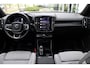 Volvo EX40 Single Motor Extended Range Ultra 82 kWh | Silver Dawn Metallic | Panoramadak | Semi Elek. trekhaak | 360° camera | Verwarmbare voorstoelen | Verwarmbaar stuurwiel | BLIS | Elek. Bed. voorstoel met Memory | Google-Maps navigatie | Adapt. Cruise Control | Harman Kardon audio | Glazen pook