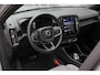 Volvo EX40 Single Motor Extended Range Ultra 82 kWh | Silver Dawn Metallic | Panoramadak | Semi Elek. trekhaak | 360° camera | Verwarmbare voorstoelen | Verwarmbaar stuurwiel | BLIS | Elek. Bed. voorstoel met Memory | Google-Maps navigatie | Adapt. Cruise Control | Harman Kardon audio | Glazen pook