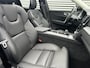 Volvo XC60 2.0 T6 Plug-in hybrid AWD Ultra Dark Panorama dak, 360Gr Parkeer Camera, Verwarmde stoelen+Stuur, Harman-Kardon Premium Sound, Electr. verstelbare voorstoelen, Trekhaak semi electrisch