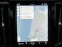 Volvo XC60 2.0 T6 Plug-in hybrid AWD Ultra Dark Panorama dak, 360Gr Parkeer Camera, Verwarmde stoelen+Stuur, Harman-Kardon Premium Sound, Electr. verstelbare voorstoelen, Trekhaak semi electrisch